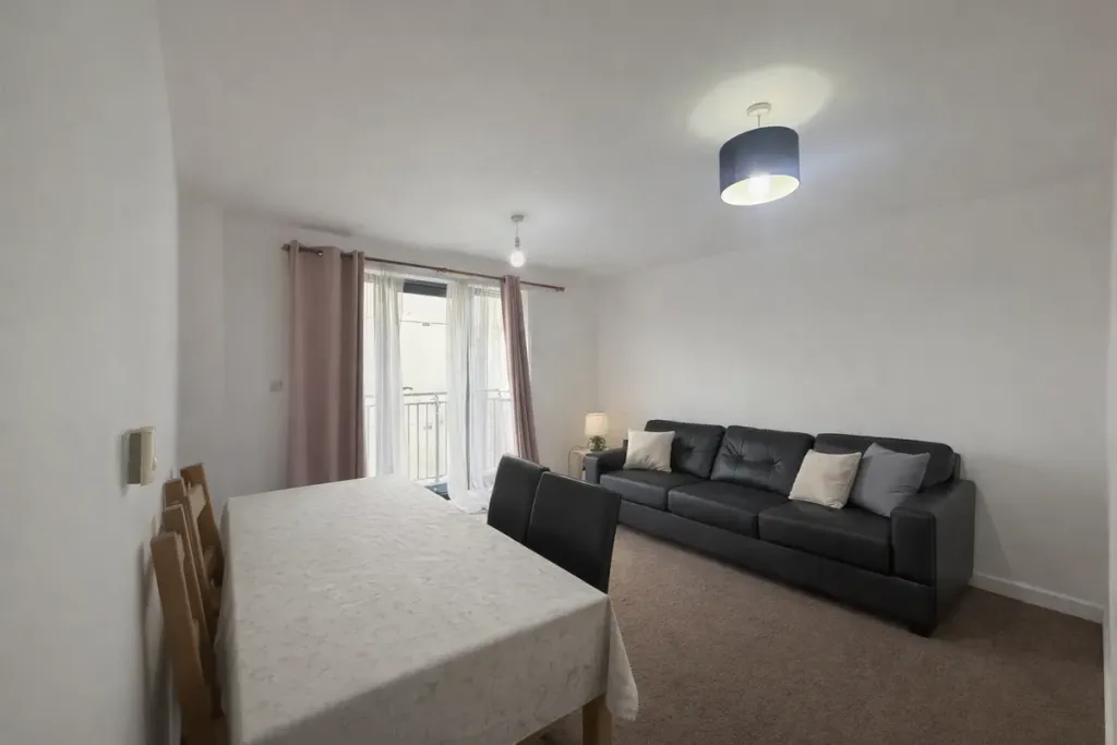 Property photo 1 of 5