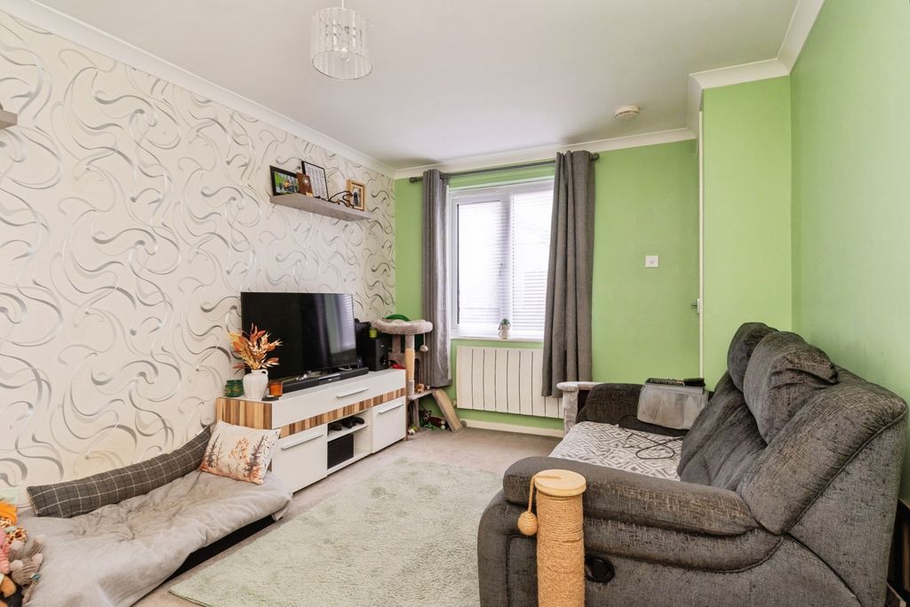 Property photo 2 of 14 Pbox-Img.Jpg