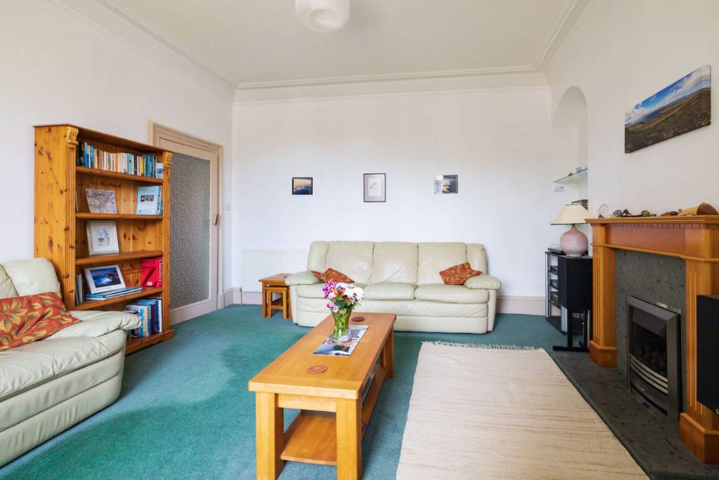 Property photo 3 of 22