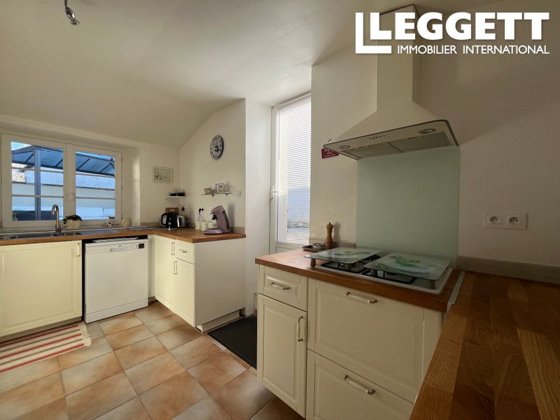 Property photo 3 of 10