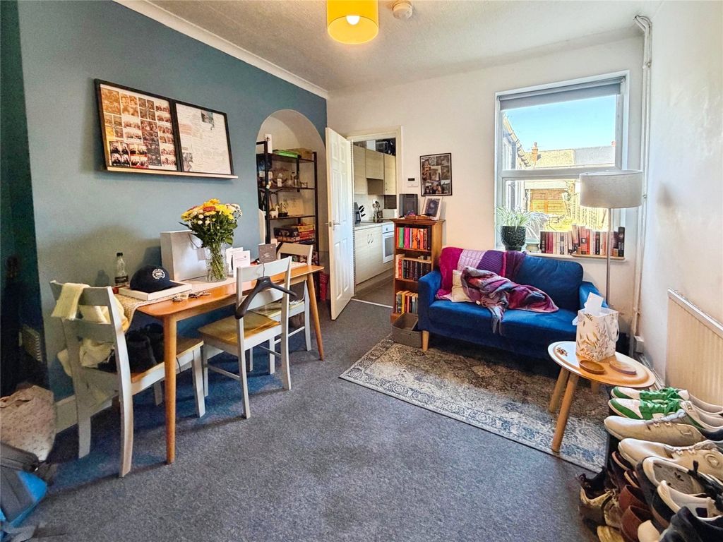 Property photo 3 of 10 Living Room