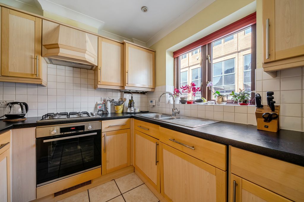 Property photo 3 of 15 Kitchen