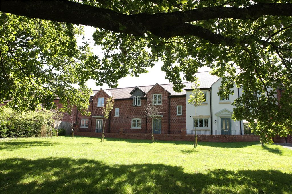Property photo 2 of 25 Picture No. 52