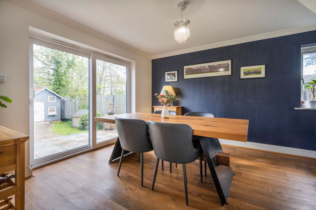 Property photo 3 of 16 Dining Room