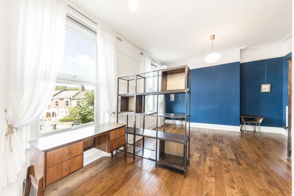 Property photo 2 of 5
