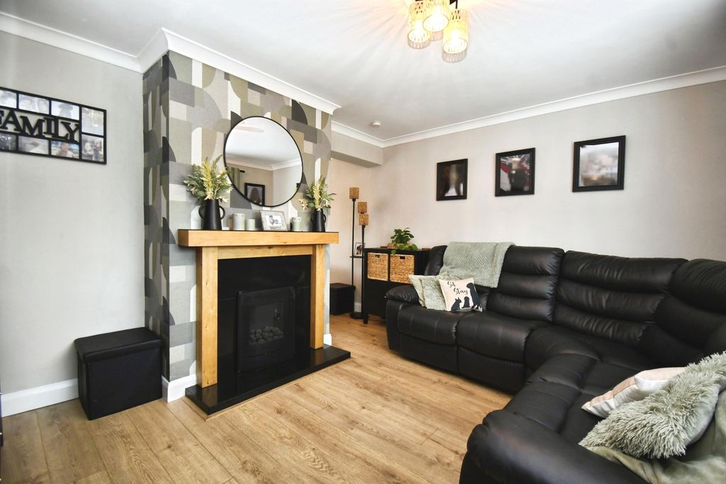 Property photo 2 of 24 Pbox-Img.Jpg