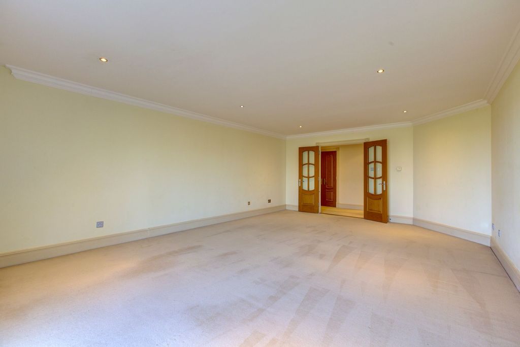 Additional image 10 of 2 bed flat for saleChateau Royale, Grouville JE3