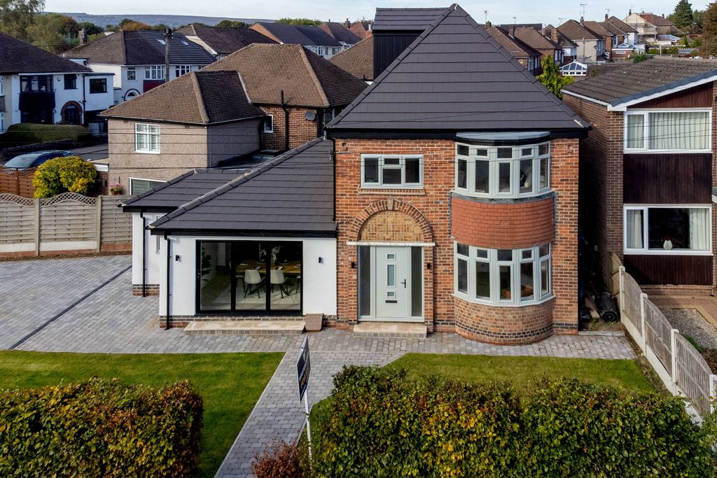 Property photo 1 of 49