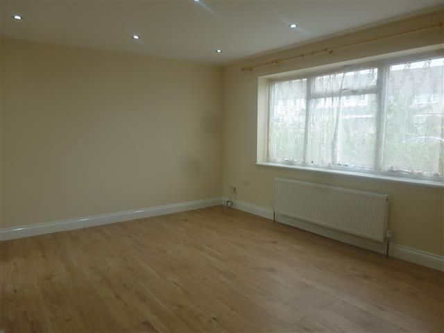 Property photo 2 of 9 Living Room