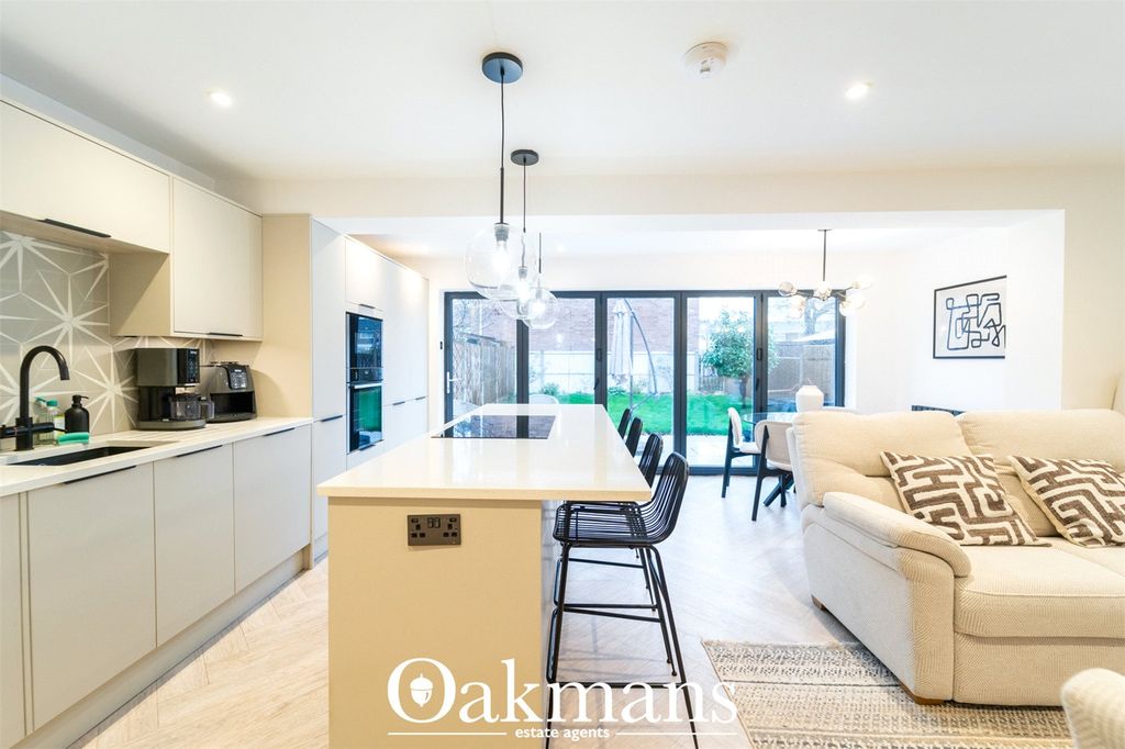 Property photo 3 of 27 Picture No. 13