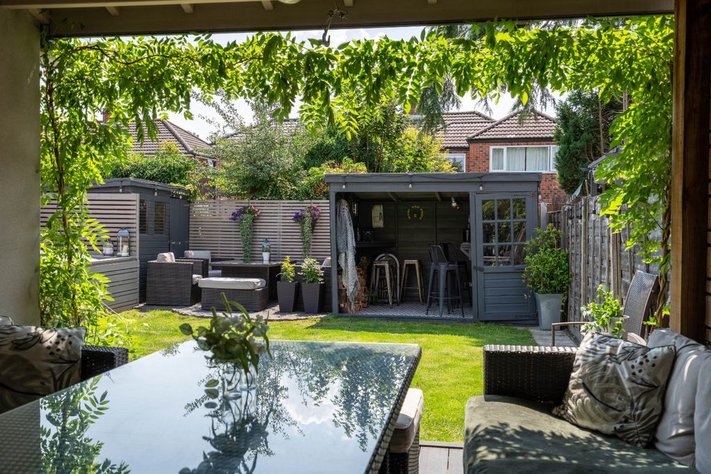 Property photo 2 of 32 Picture No. 26