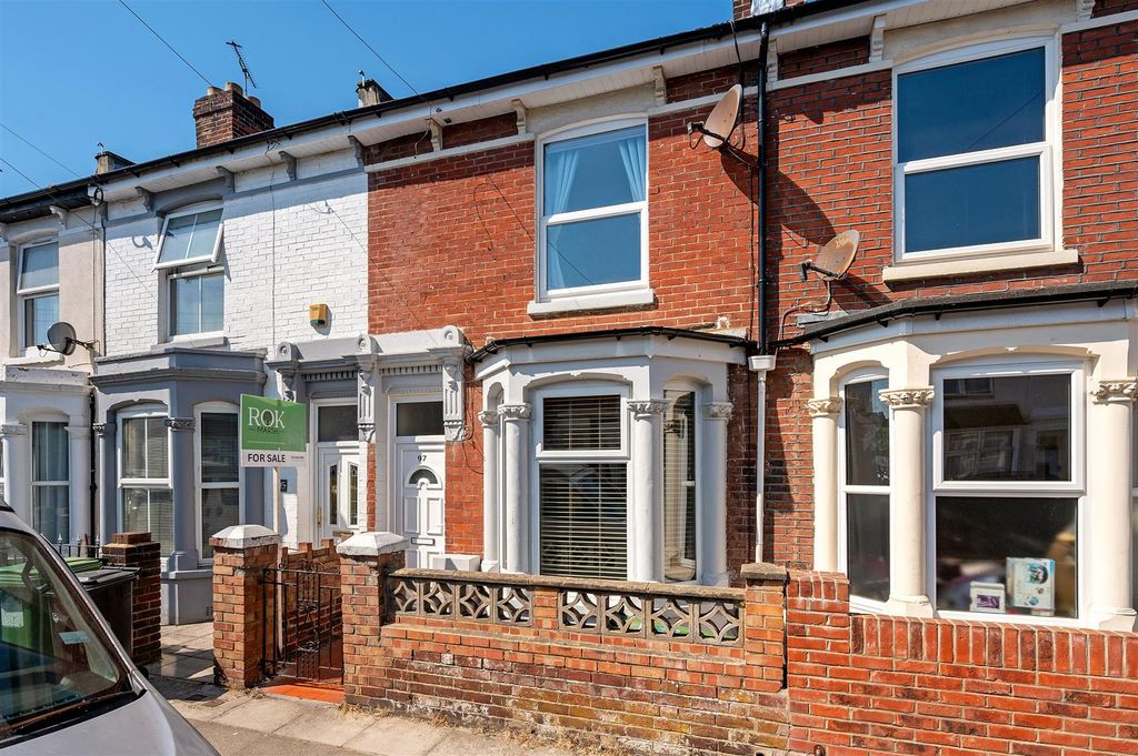 Property photo 1 of 21 Front