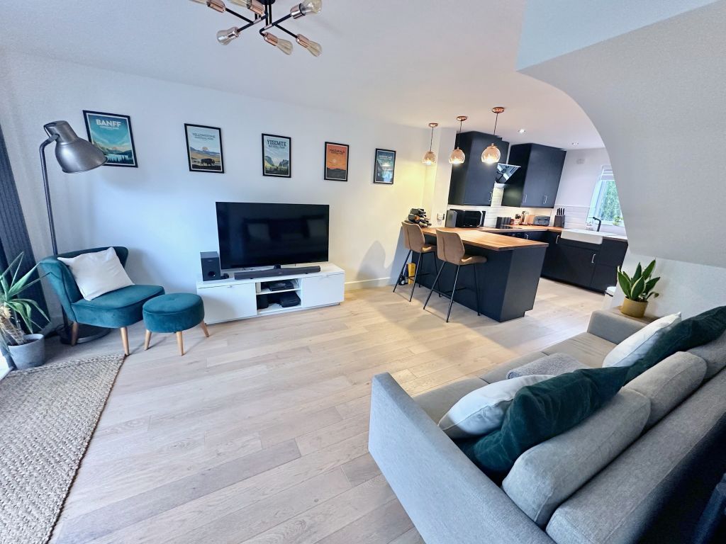 Property photo 2 of 17 2.