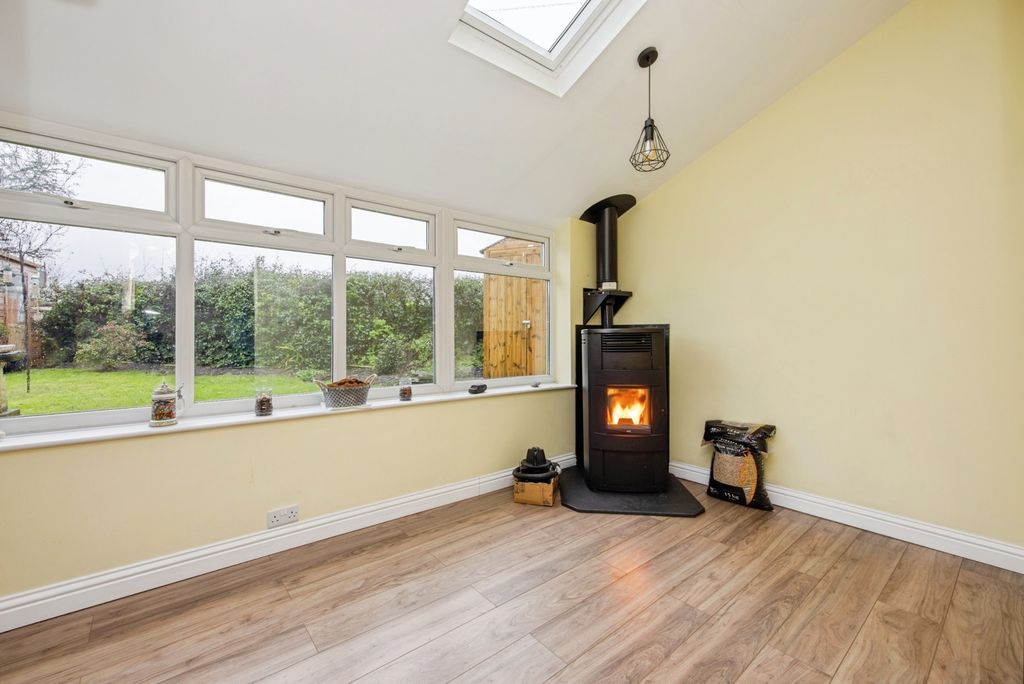 Property photo 3 of 22 Sun Room