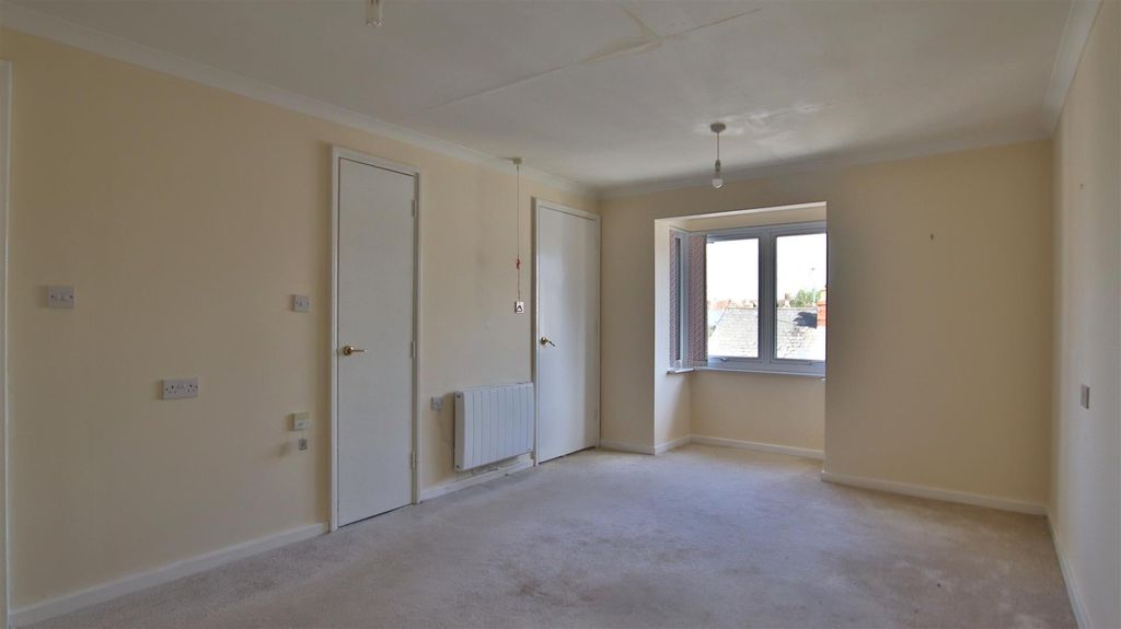 Property photo 2 of 16 Img_2876.Jpg