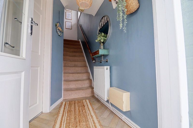 Property photo 2 of 16 Hallway