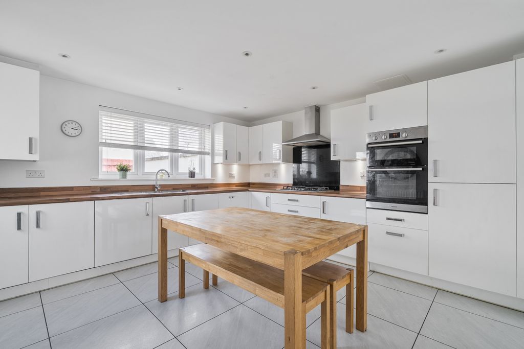 Property photo 2 of 22 1446187-4-69Dd3d0705044