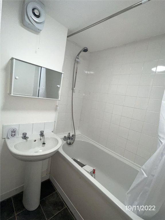 Property photo 2 of 5 Picture No. 01
