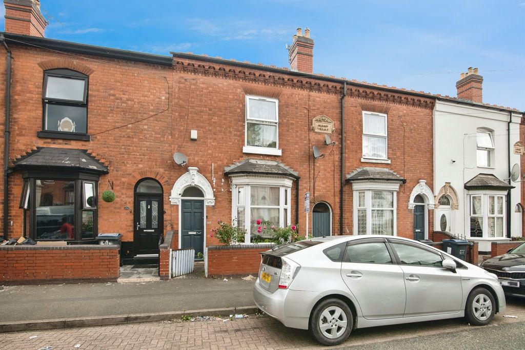 Property photo 1 of 17