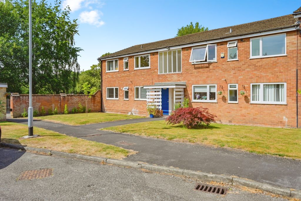 Property photo 1 of 17