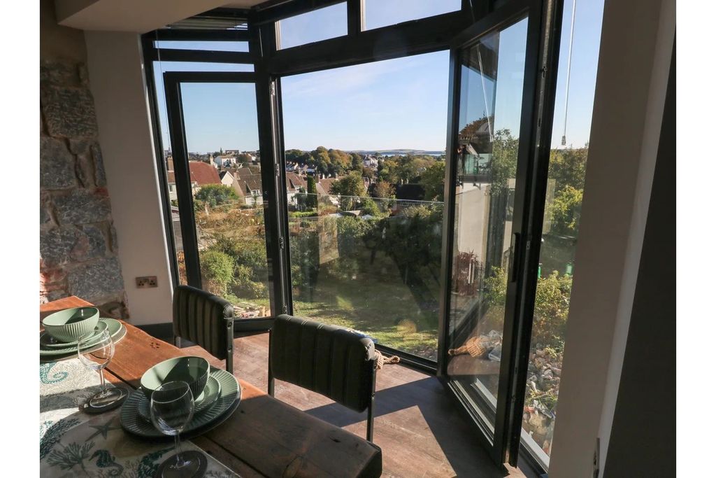 Additional image 9 of 3 bed flat for saleNarberth Road, Tenby SA70