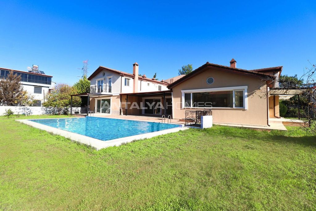 Property photo 3 of 54