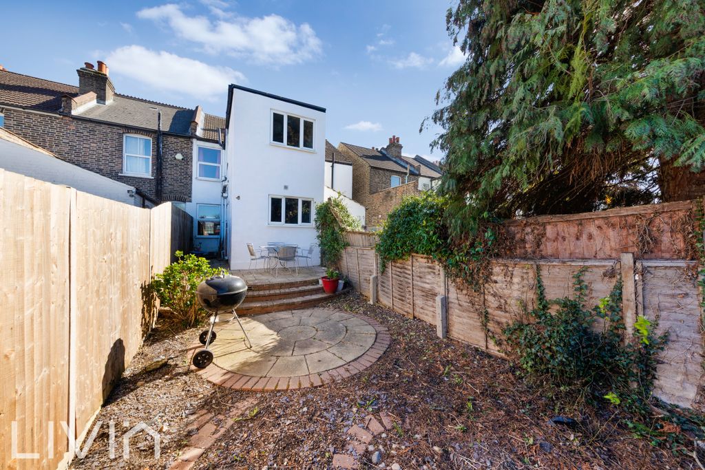 Property photo 3 of 12 12