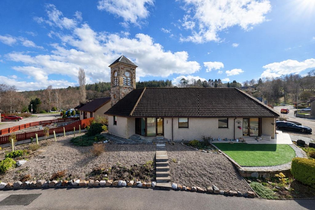 Property photo 1 of 21 1 Tower Place Aberlour