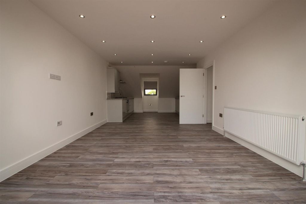 Property photo 3 of 7 Img_5948.Jpg