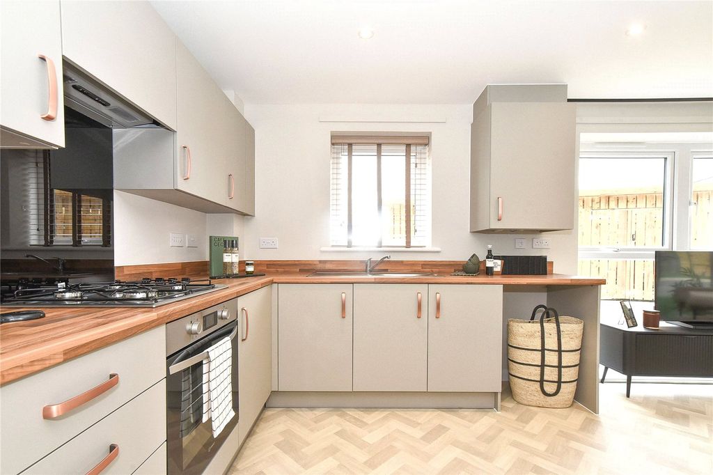 Property photo 2 of 7 Picture No. 04