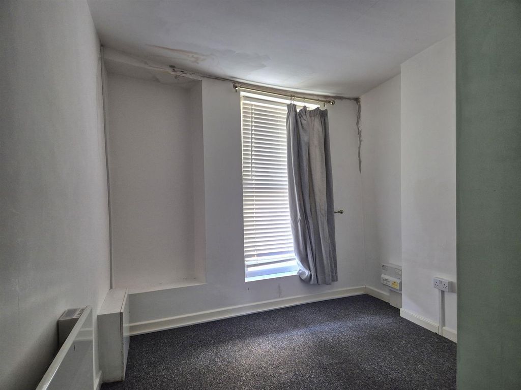 Property photo 2 of 6 20260302_150404_Resized.Jpg