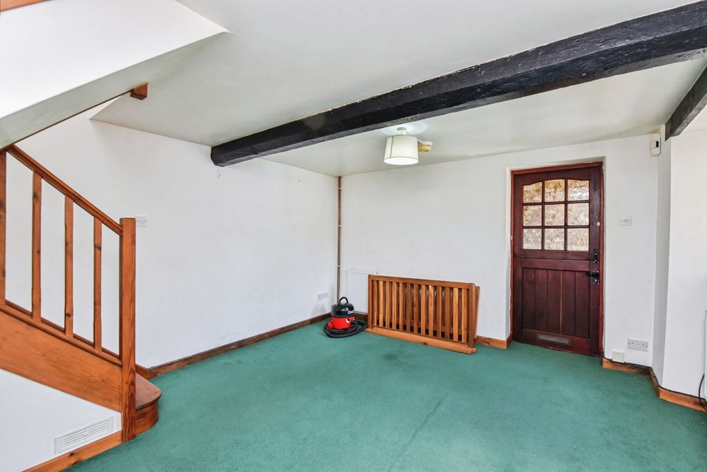 Property photo 2 of 17 Photo