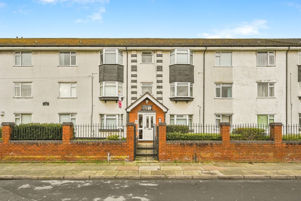 Property photo 1 of 8