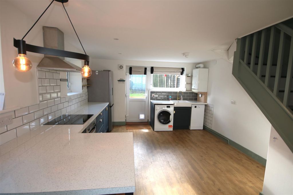 Property photo 2 of 25 Kitchen A.Jpg