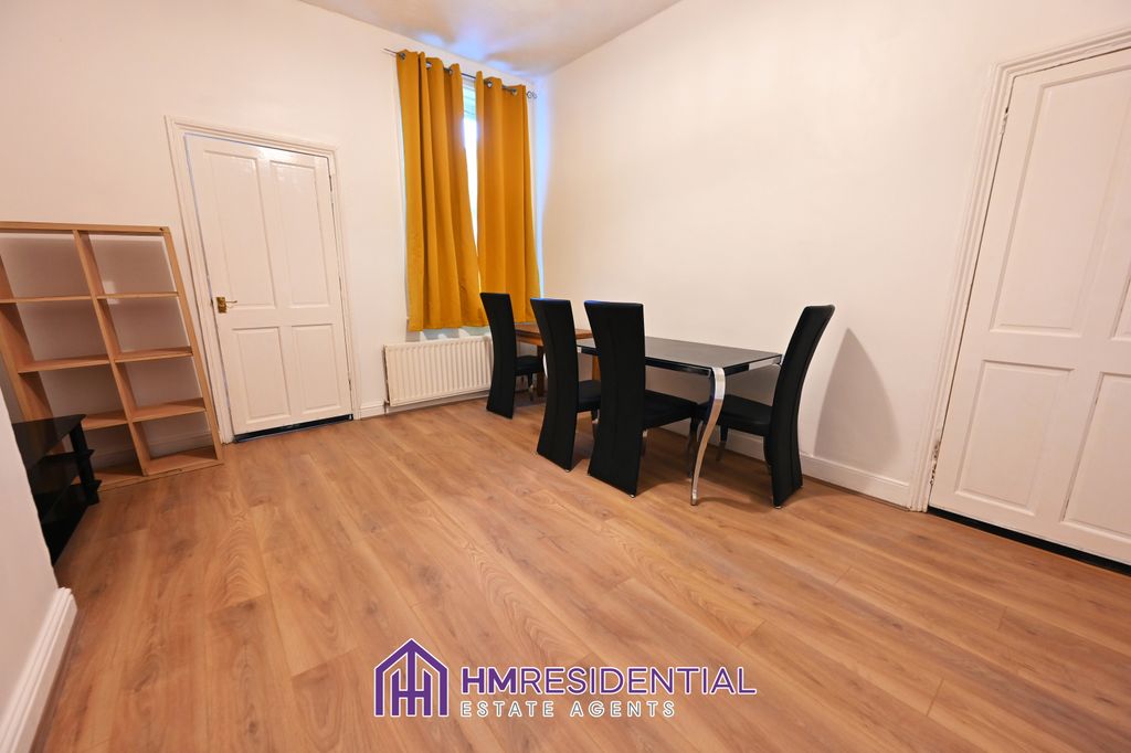 Property photo 2 of 7 Gallery