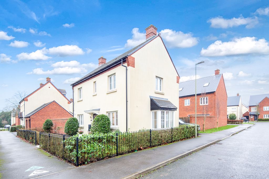 Property photo 2 of 23 Side/Front Elevations