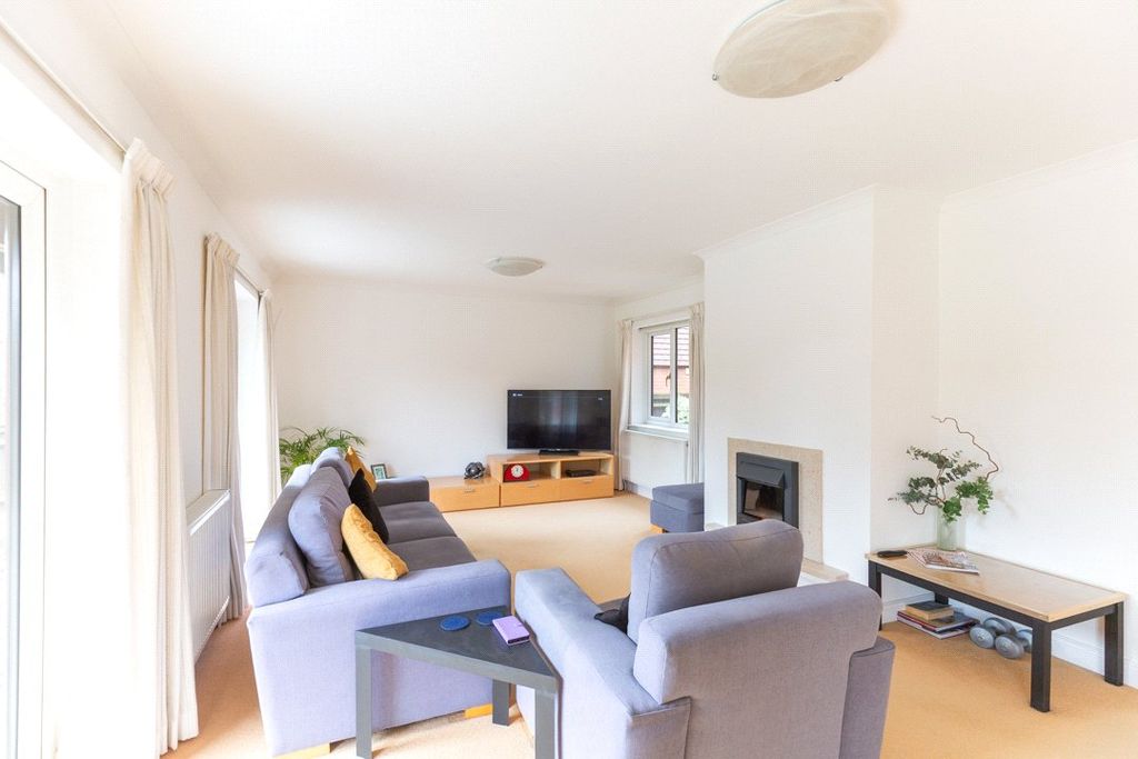 Property photo 3 of 34 Picture No. 22