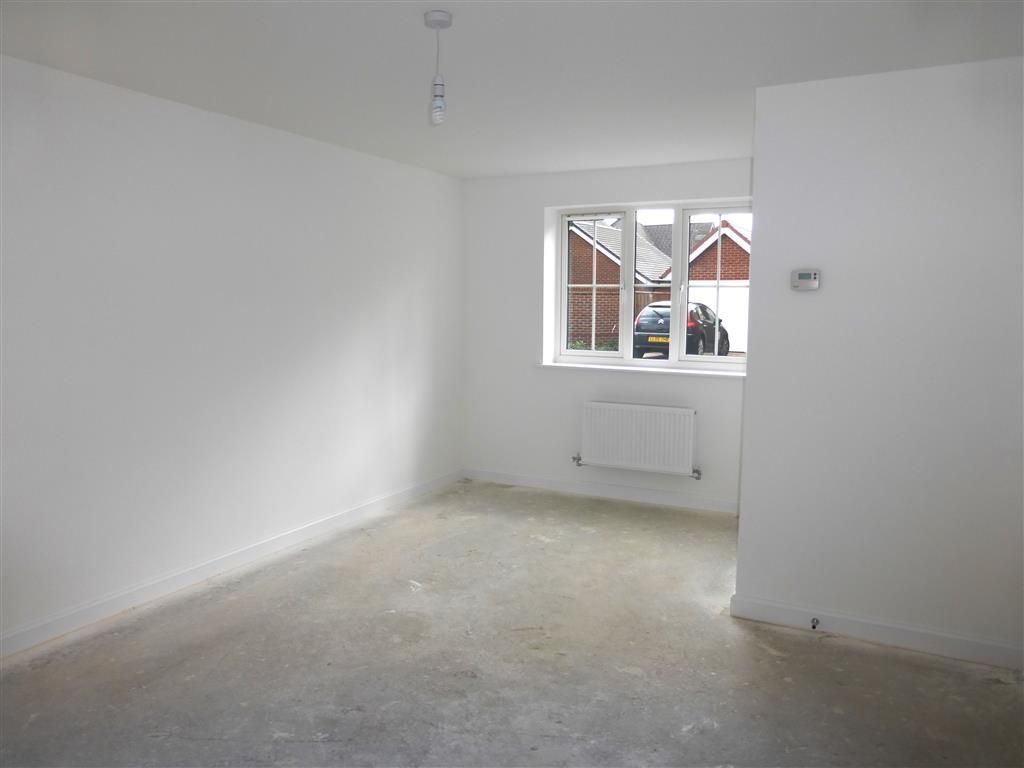 Property photo 3 of 7 Living Room