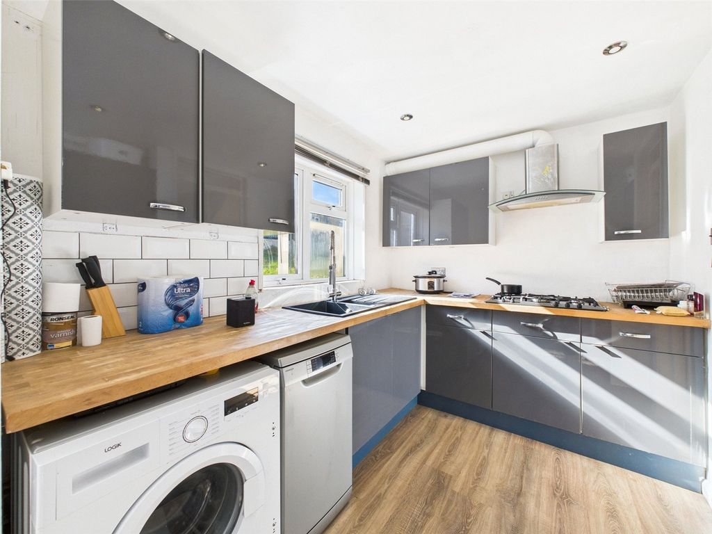 Property photo 3 of 11 Picture No. 02