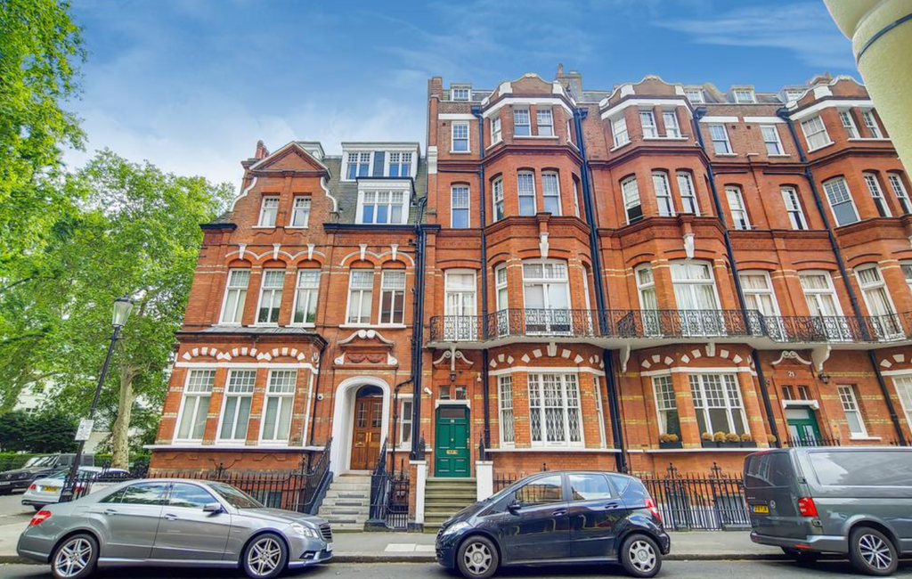 Property photo 2 of 35