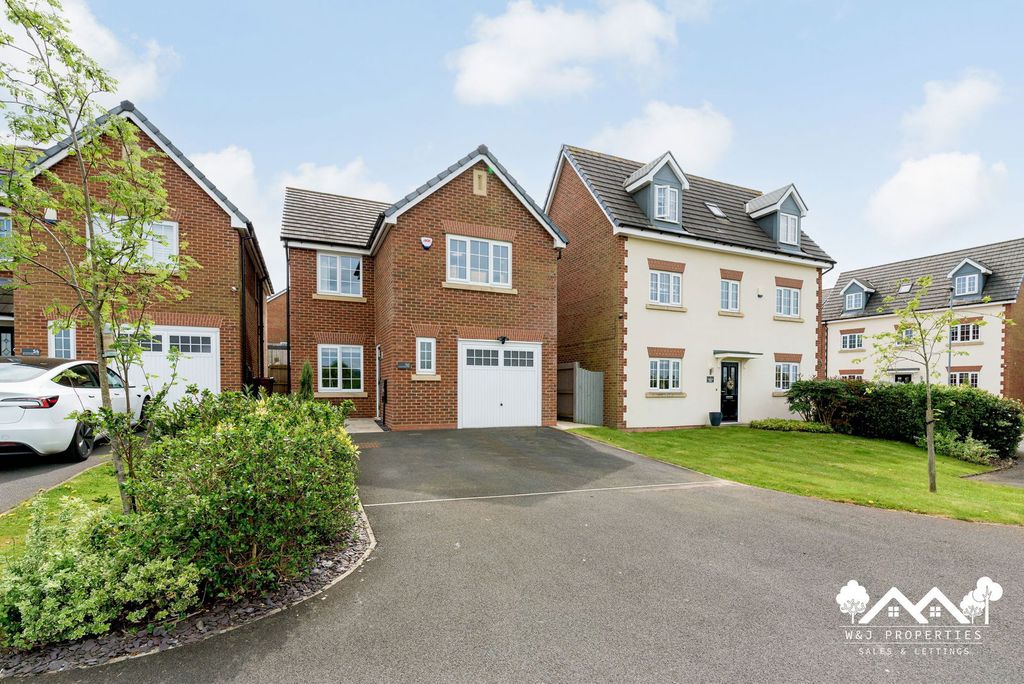 Property photo 1 of 33