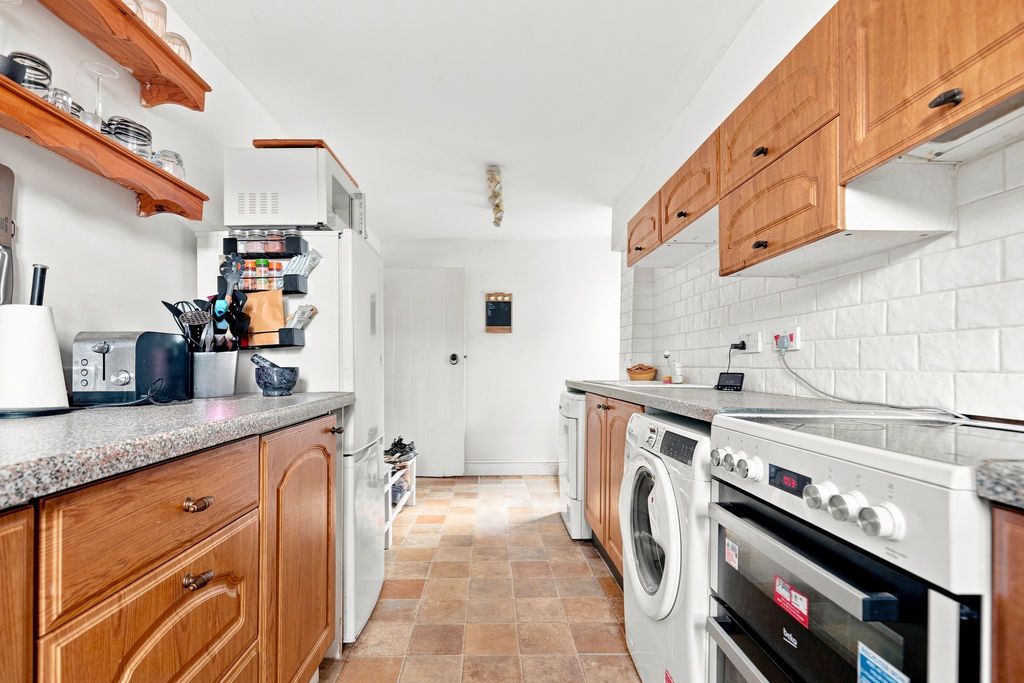 Property photo 2 of 12 Photo 10