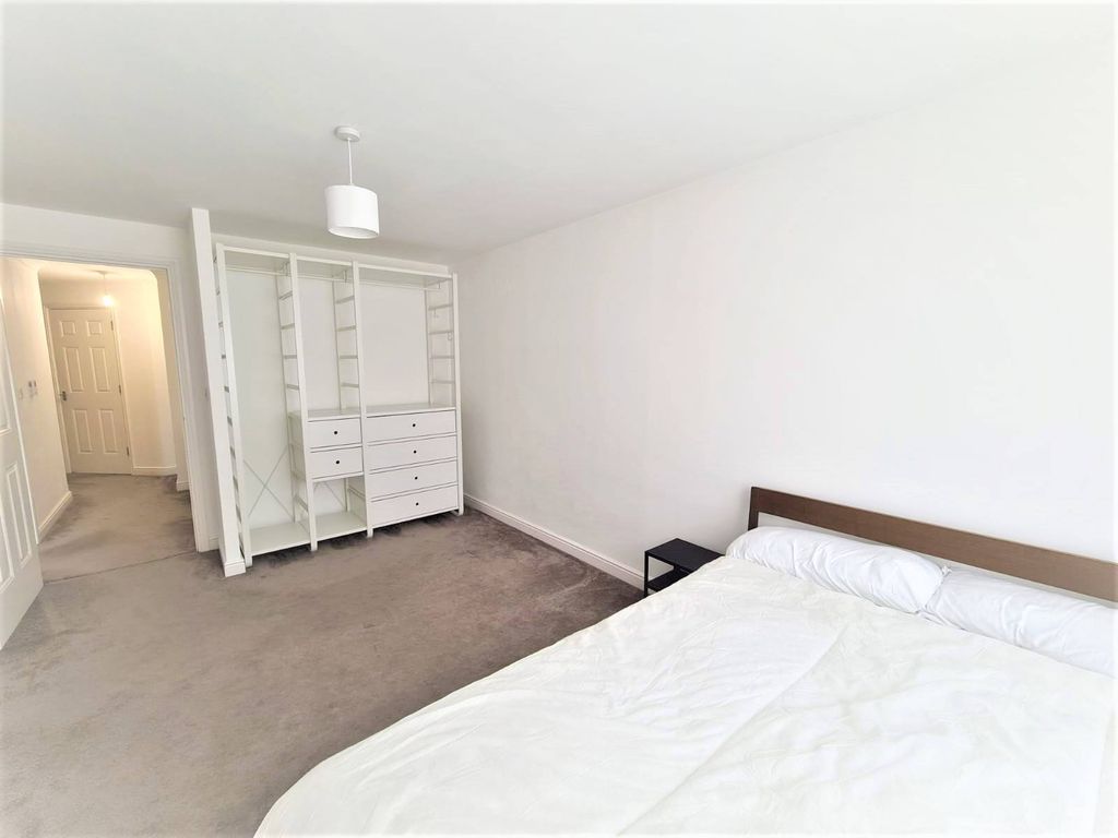 Property photo 3 of 8 Gallery