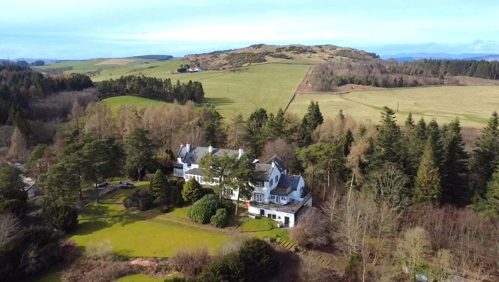 Property photo 2 of 38 Picture No. 41