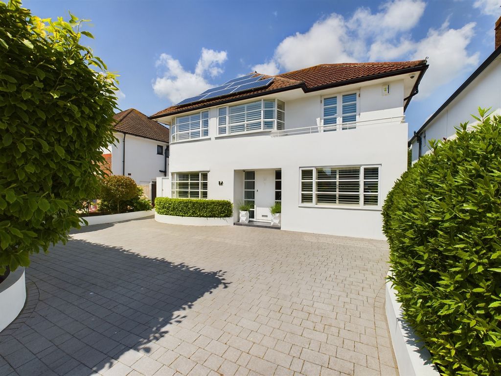 Property photo 1 of 23