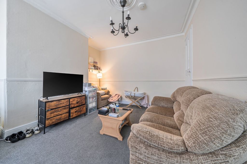 Property photo 2 of 11 Living