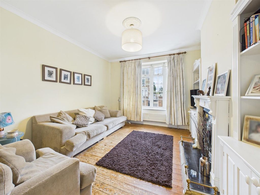 Property photo 2 of 25 Cam03975G0-Pr0143-Still006 (1).Jpg