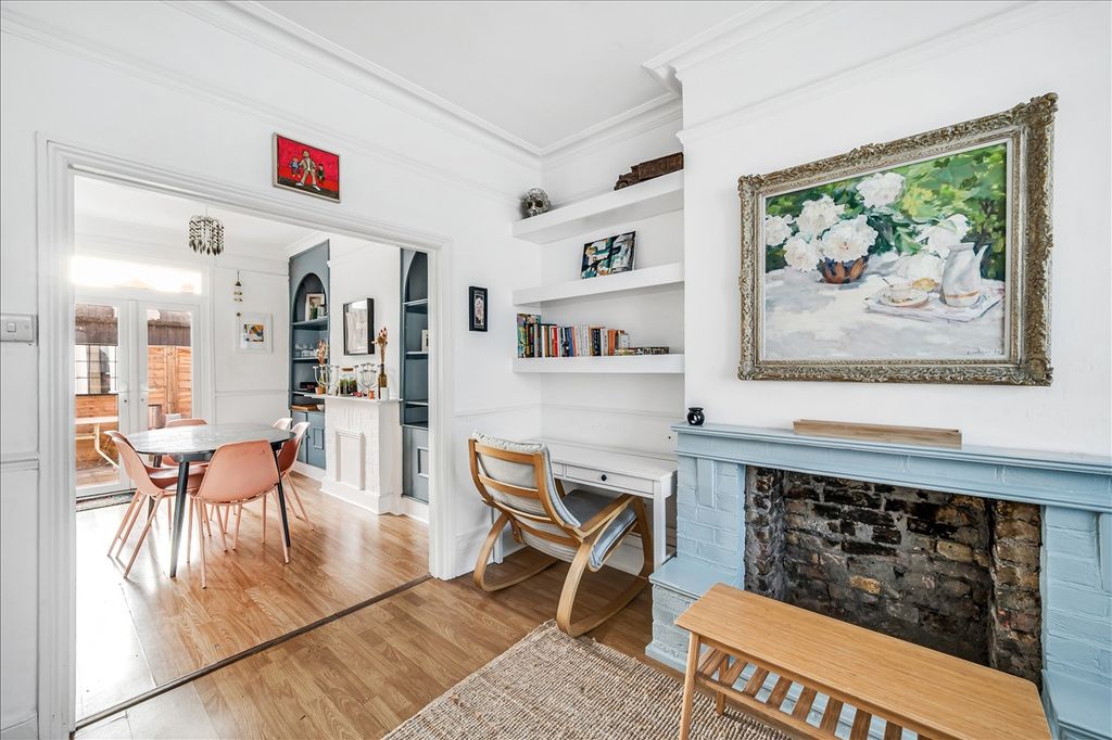 Property photo 3 of 13