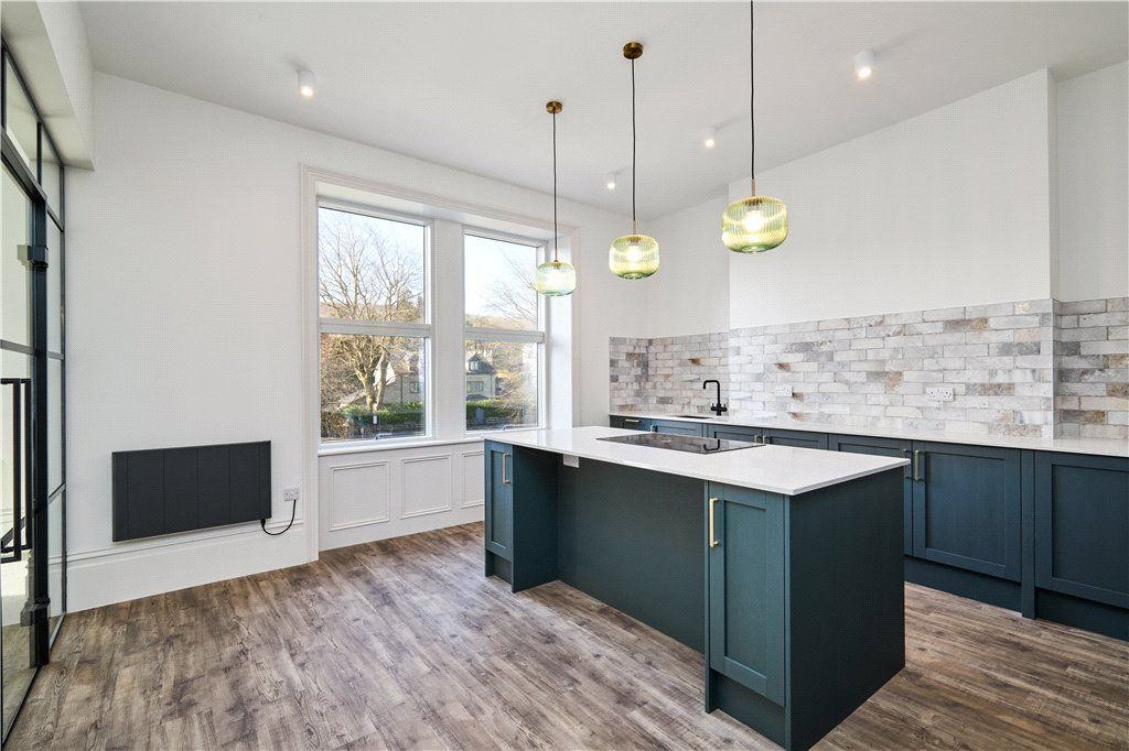 Property photo 3 of 19 Stunning Kitchen