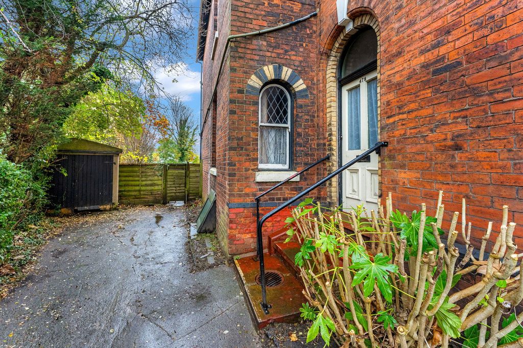 Property photo 3 of 20